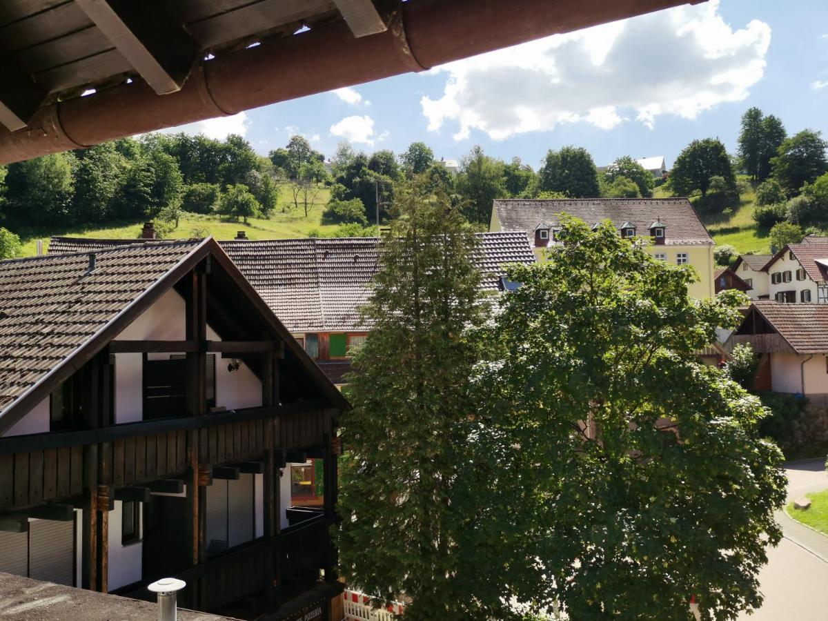 Hotel Gruener Baum - Hotel Im Murgtal, Schwarzwald Weisenbach Exterior foto